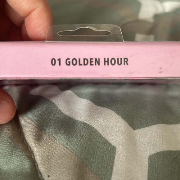 Lash - Picture 2 of 3